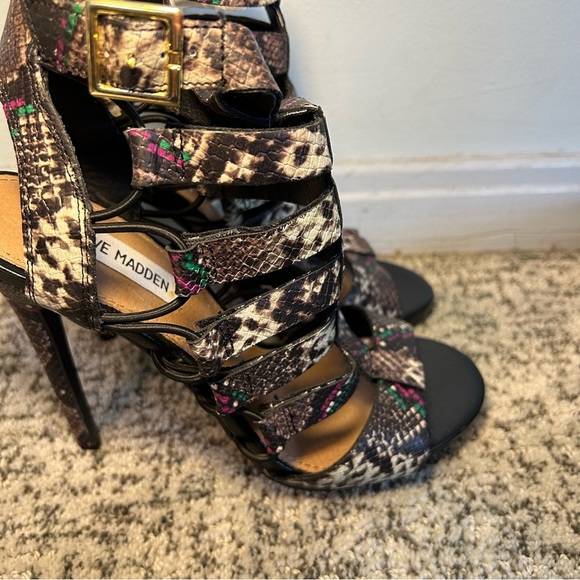 Steve Madden Prefixx Multi-Colored Snakeskin Print Strappy Peep Toe Heels Size 8 - Picture 3 of 15